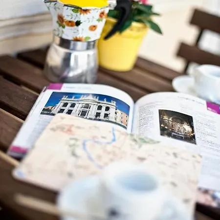 Domus Holiday Apartment *